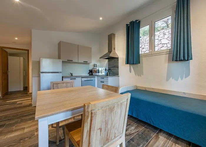 Aparthotel Royal Palm 3*